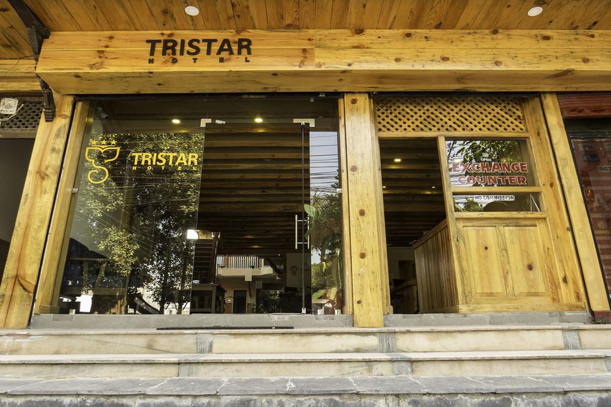 Tristar Hotel Pokhara Zewnętrze zdjęcie